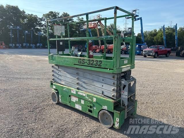 Genie GS-3232 Scissor Lifts