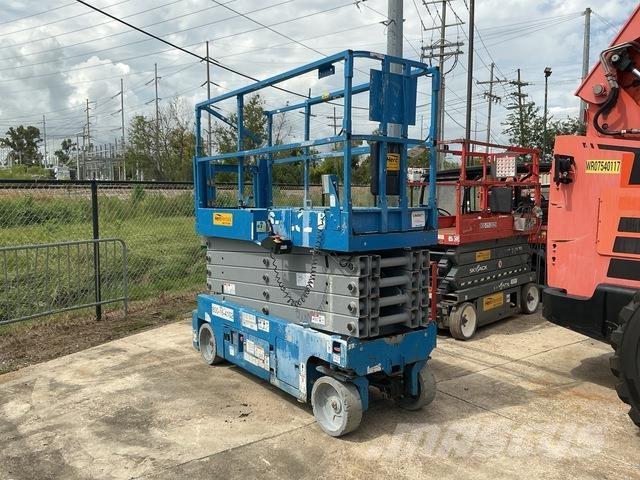 Genie GS-3232 Scissor Lifts