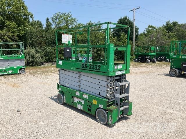 Genie GS-3232 Scissor Lifts