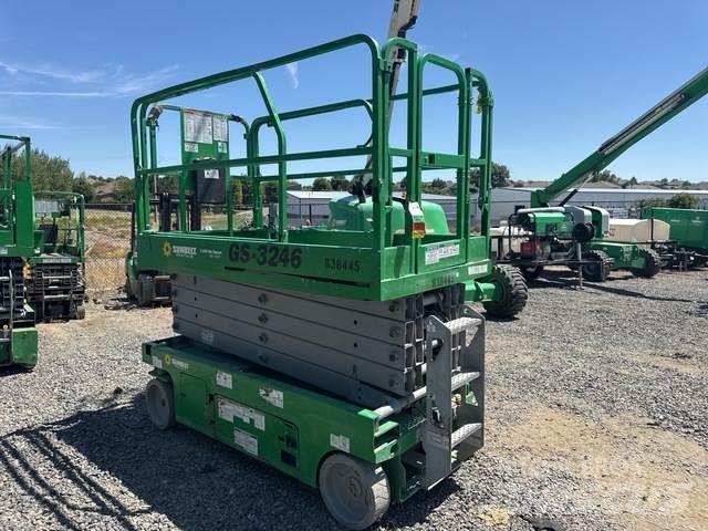 Genie GS-3246 Scissor Lifts