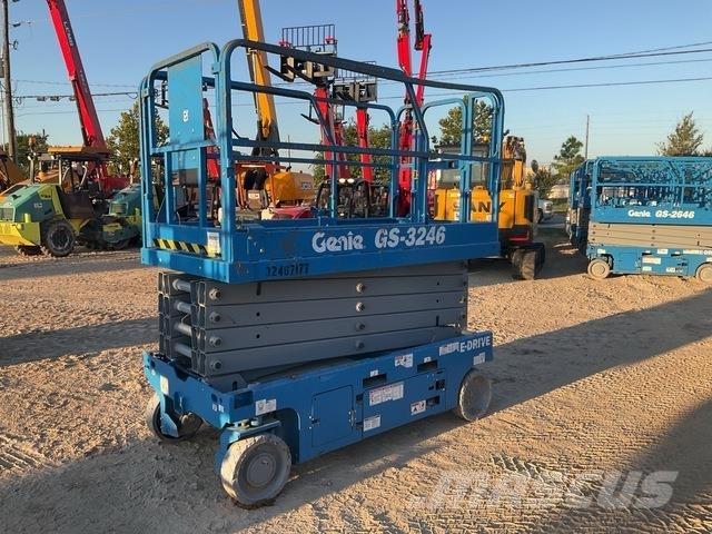 Genie GS-3246 Scissor Lifts