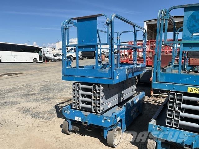 Genie GS-3246 Scissor Lifts
