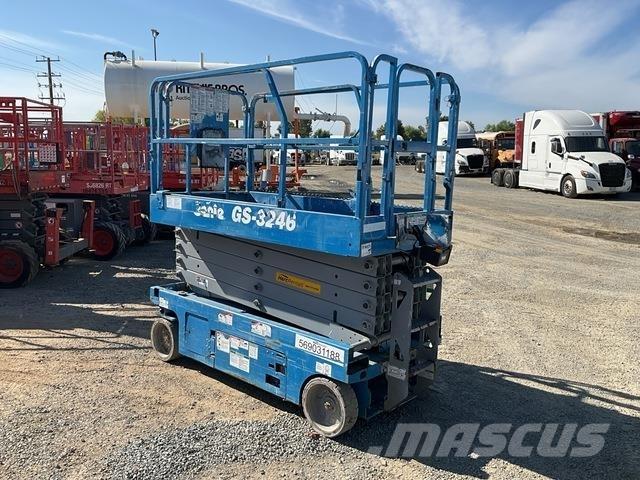 Genie GS-3246 Scissor Lifts