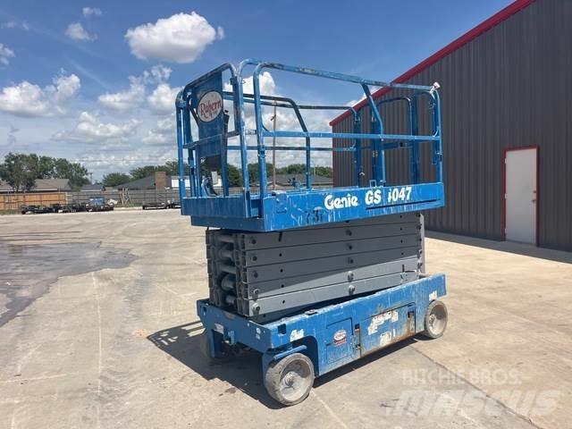 Genie GS-4047 Scissor Lifts