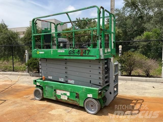 Genie GS-4047 Scissor Lifts