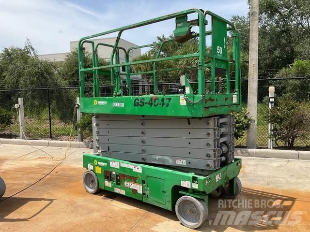 Genie GS-4047 Scissor Lifts