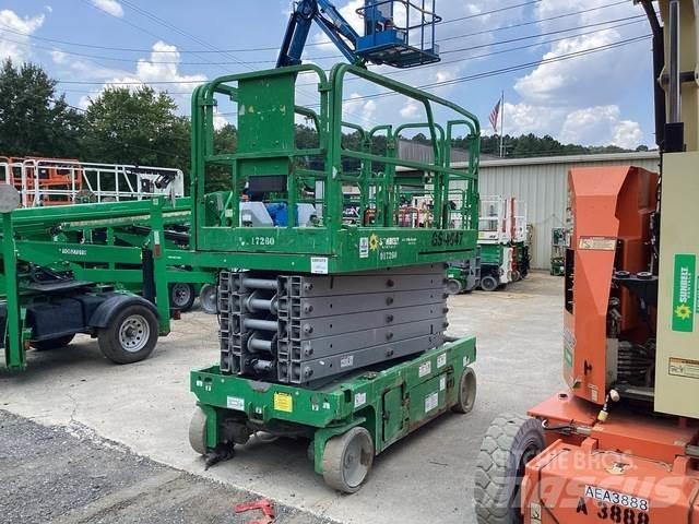 Genie GS-4047 Scissor Lifts