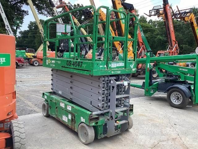 Genie GS-4047 Scissor Lifts