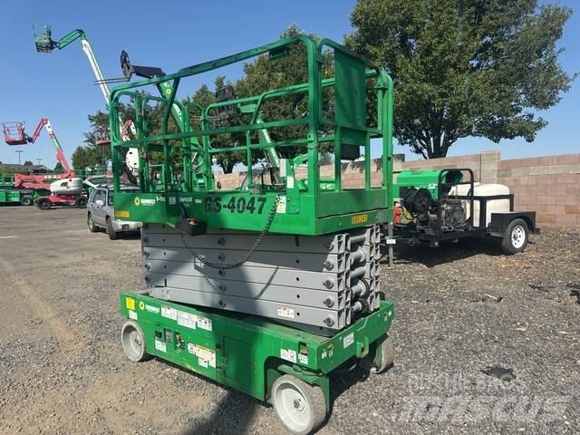Genie GS-4047 Scissor Lifts