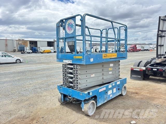 Genie GS-4047 Scissor Lifts