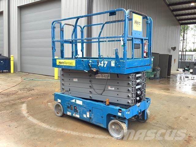 Genie GS-4047 Scissor Lifts