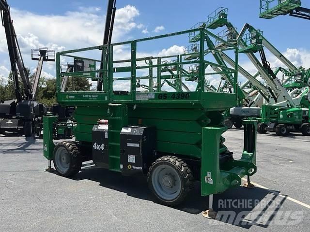 Genie GS-4390 Scissor Lifts
