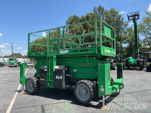 Genie GS-4390 Scissor Lifts