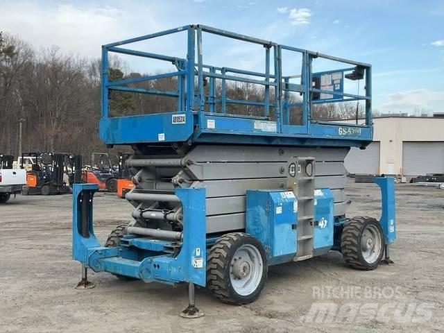 Genie GS-5390 Scissor Lifts