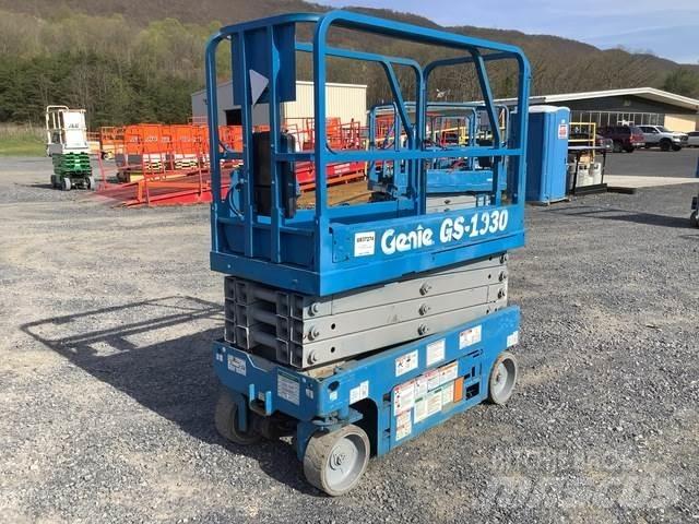 Genie GS1930 Scissor Lifts