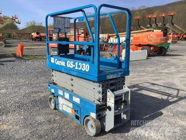 Genie GS1930 Scissor Lifts
