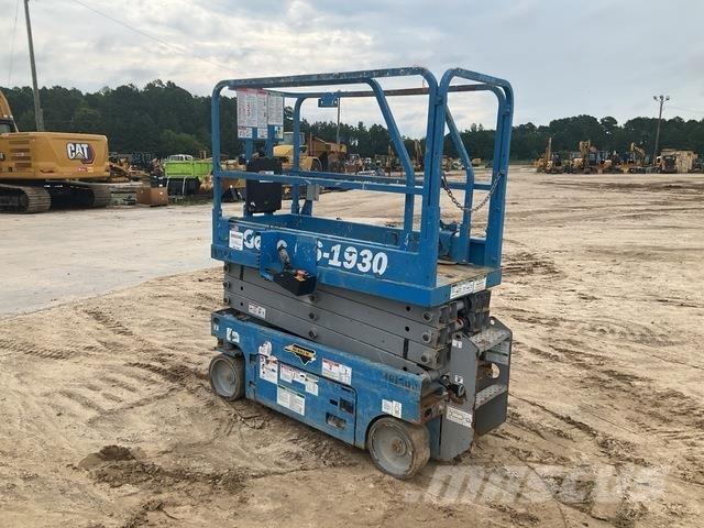 Genie GS1930 Scissor Lifts