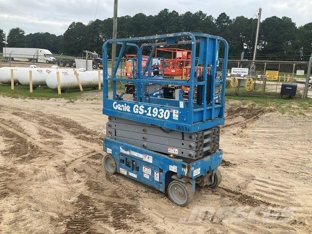 Genie GS1930 Scissor Lifts