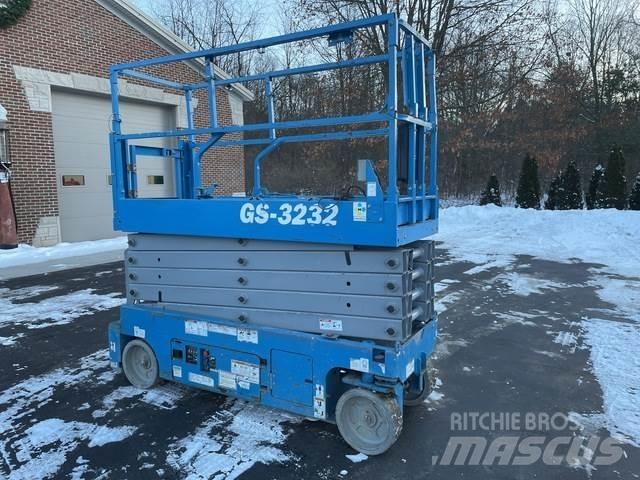 Genie GS3232 Scissor Lifts