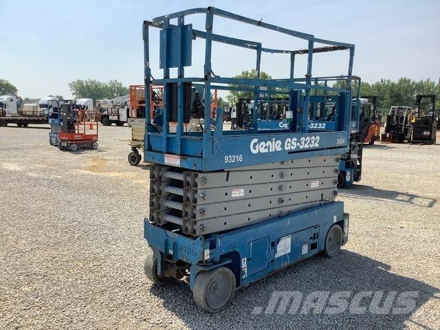 Genie GS3232 Scissor Lifts