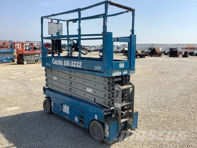 Genie GS3232 Scissor Lifts