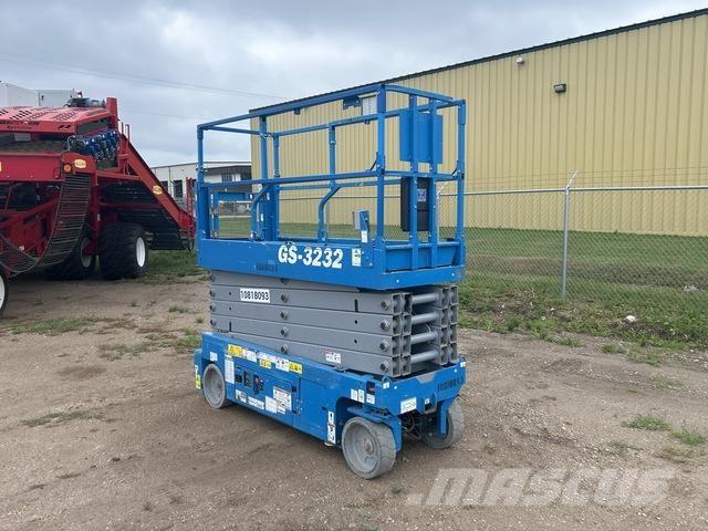 Genie GS3232 Scissor Lifts