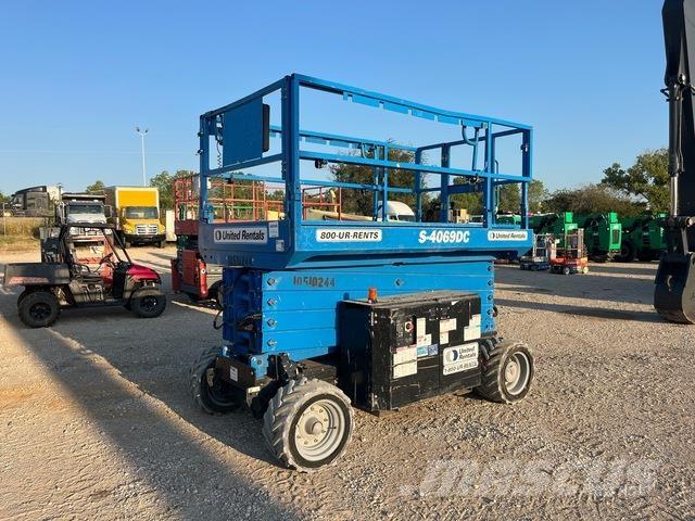 Genie GS4069DC Scissor Lifts