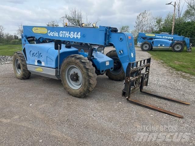 Genie GTH-844 Telescopic Handlers