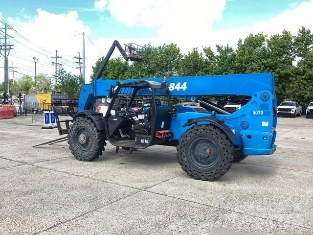 Genie GTH-844 Telescopic Handlers