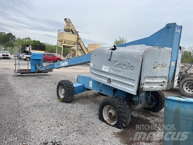 Genie S-40 Other
