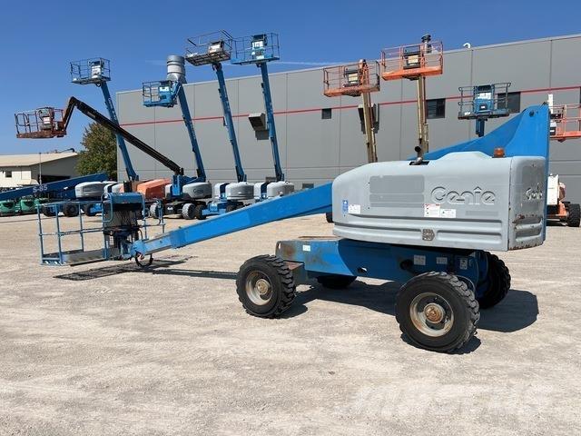 Genie S-40 Telescopic boom lifts