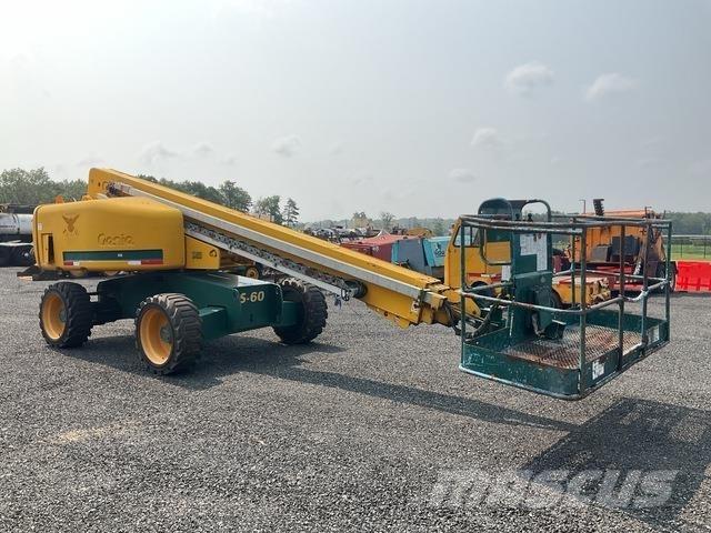 Genie S-60 Telescopic boom lifts