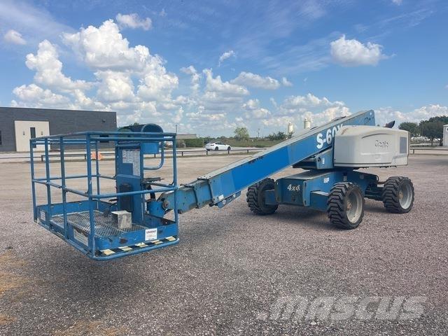 Genie S-60X Telescopic boom lifts