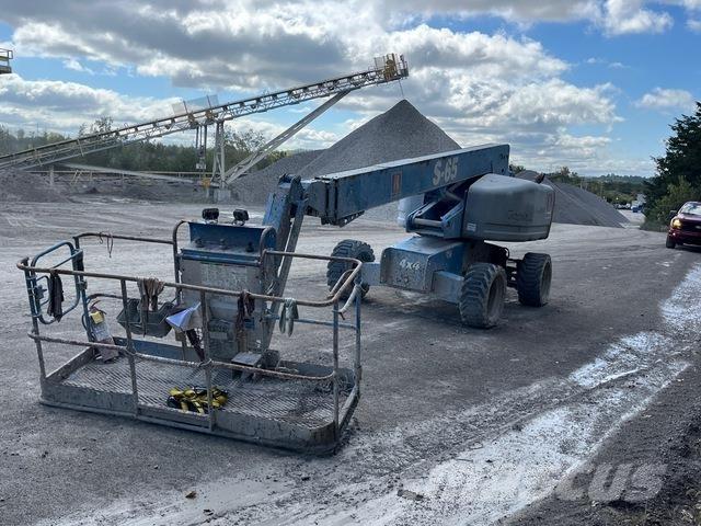 Genie S-65 Telescopic boom lifts