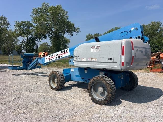 Genie S-65 Telescopic boom lifts