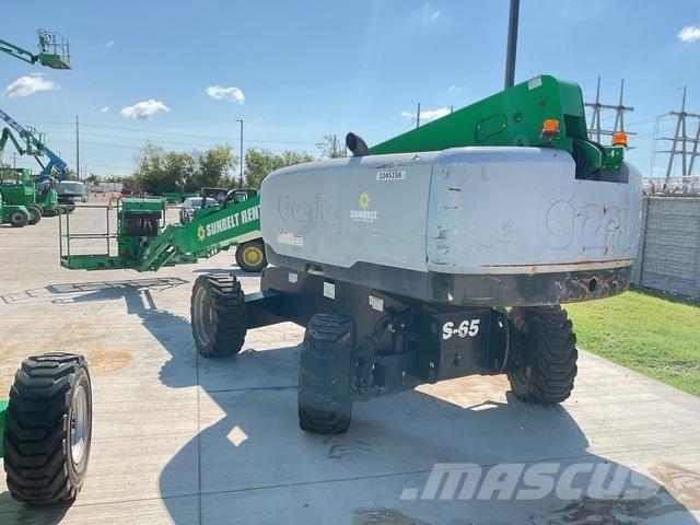 Genie S-65 Telescopic boom lifts