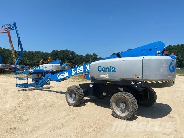 Genie S-65XC Telescopic boom lifts