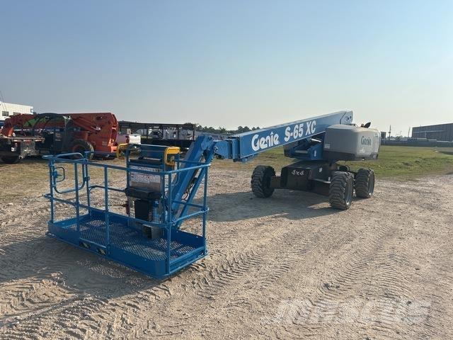 Genie S-65XC Telescopic boom lifts