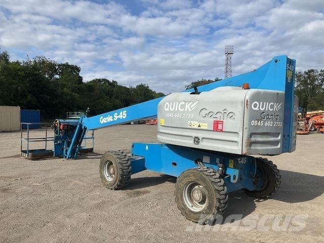 Genie S45 Telescopic boom lifts