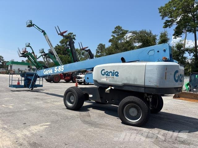 Genie S85 Telescopic boom lifts
