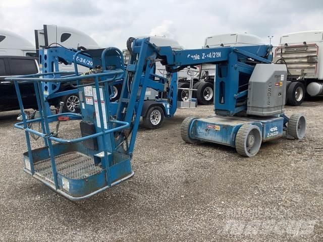 Genie Z-34/22N Articulated boom lifts