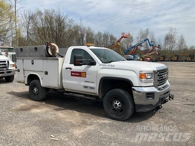 GMC 2500 HD Pickup Trucks