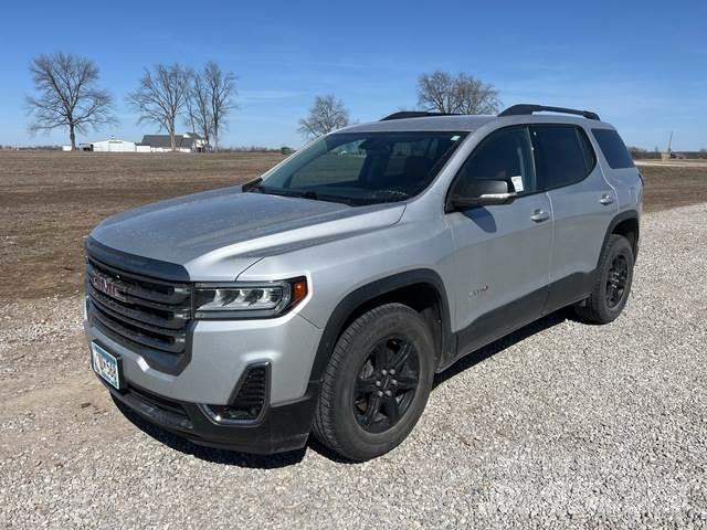 GMC Acadia Automobiles / SUVS