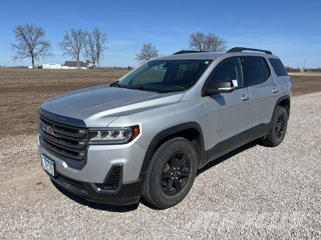 GMC Acadia Automobiles / SUVS