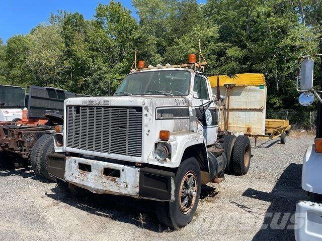 GMC Brigadier Work Trucks / Municipal