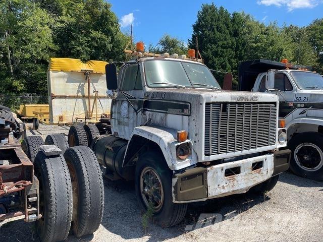 GMC Brigadier Work Trucks / Municipal