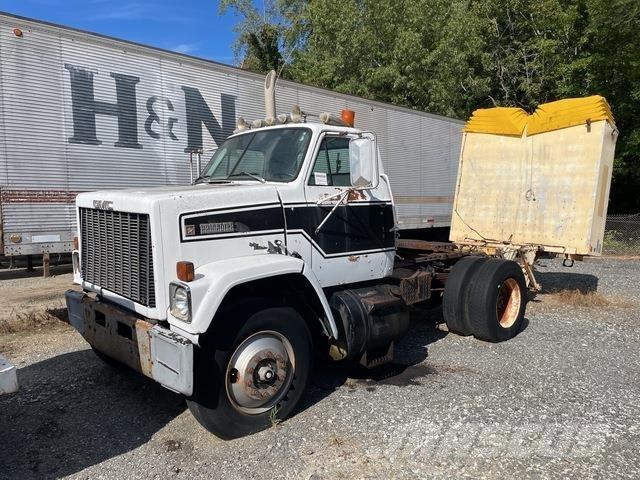 GMC Brigadier Work Trucks / Municipal