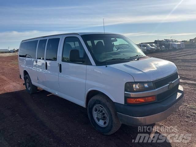 GMC Express Automobiles / SUVS
