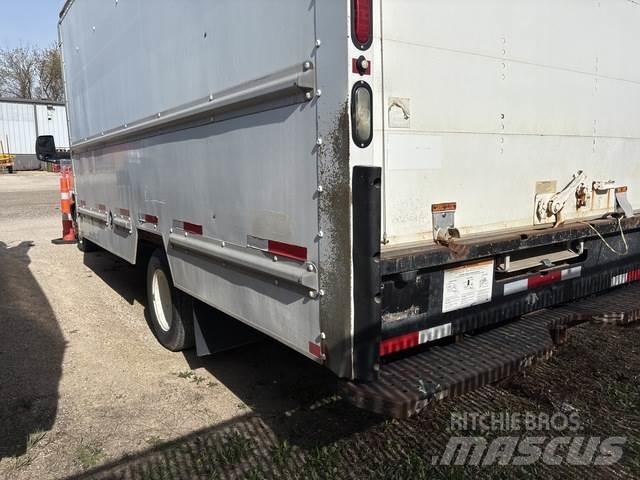GMC Savana Box trucks
