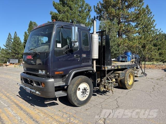 GMC T7500 Work Trucks / Municipal